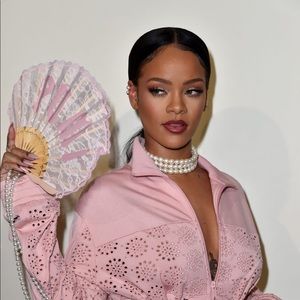 Meet your Posher, Rose